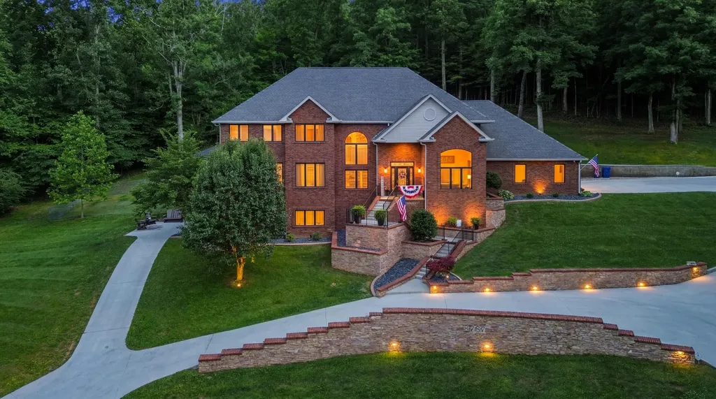1357 Heather Hills Drive Somerset KY 42503