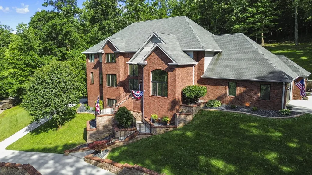 1357 Heather Hills Drive Somerset KY 42503