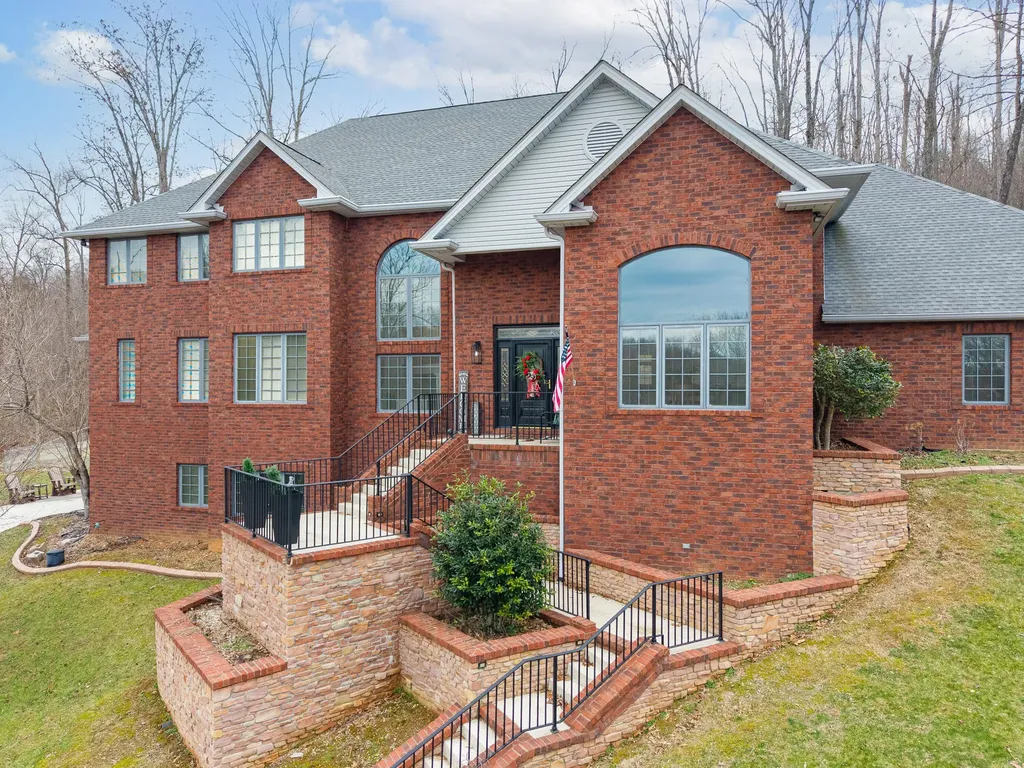 1357 Heather Hills Drive Somerset KY 42503