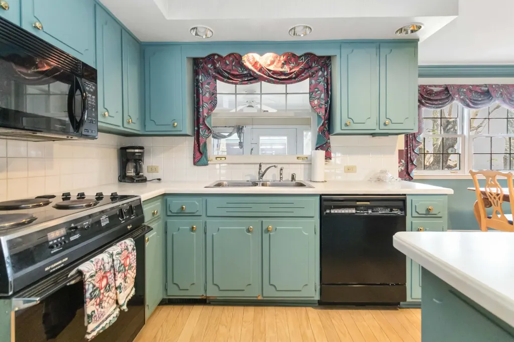 808 W Holly Lane Corbin KY 40701