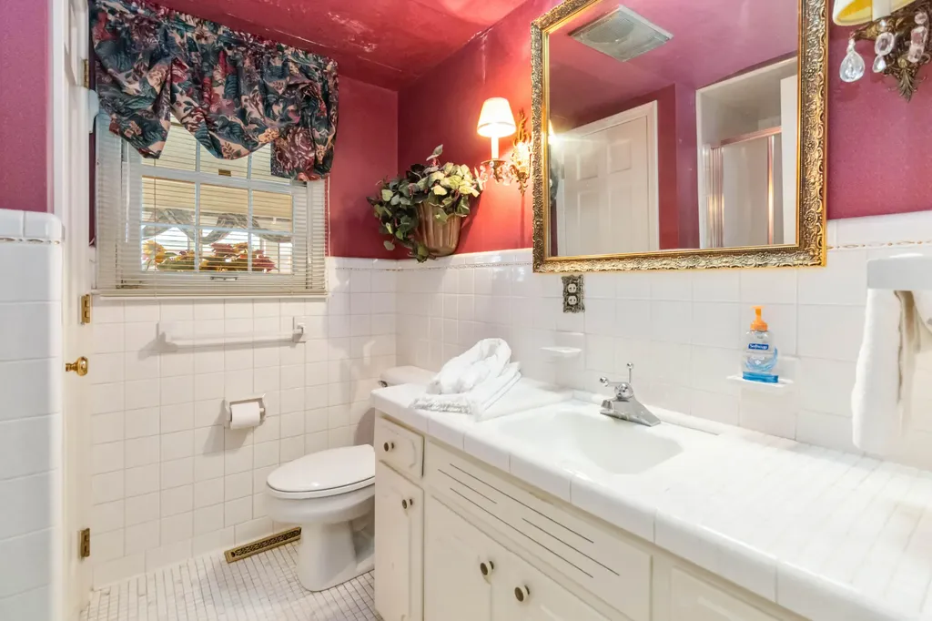 808 W Holly Lane Corbin KY 40701