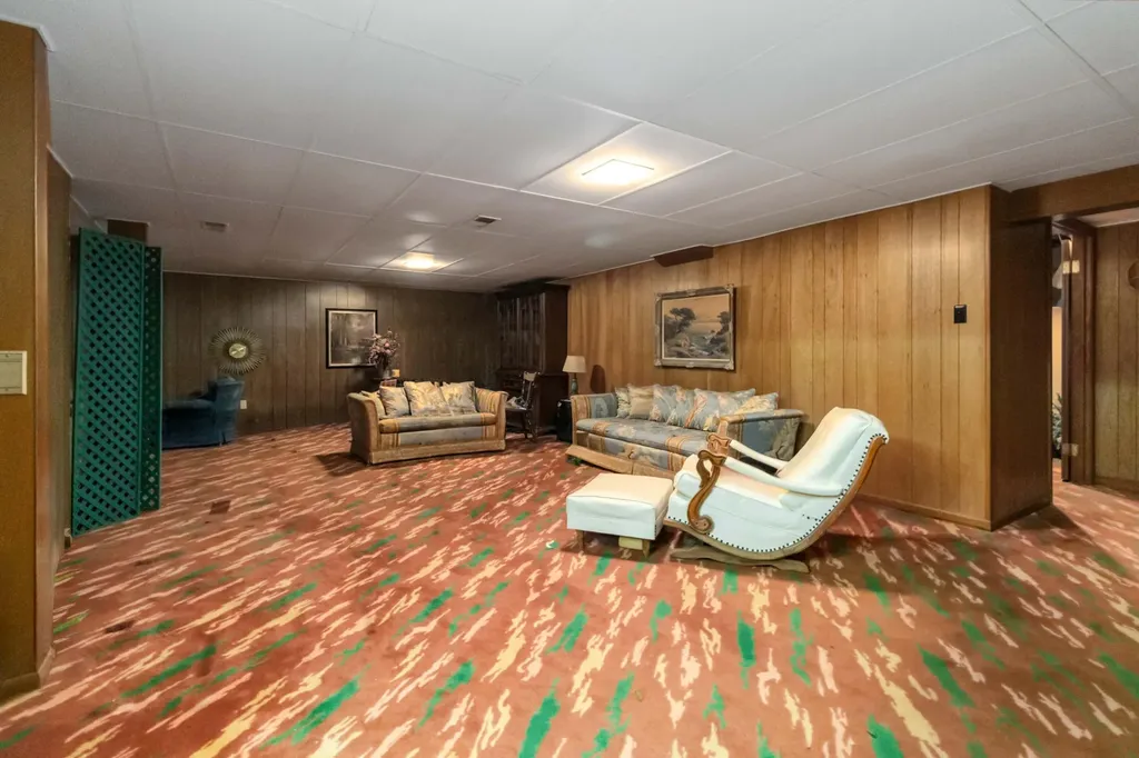 808 W Holly Lane Corbin KY 40701