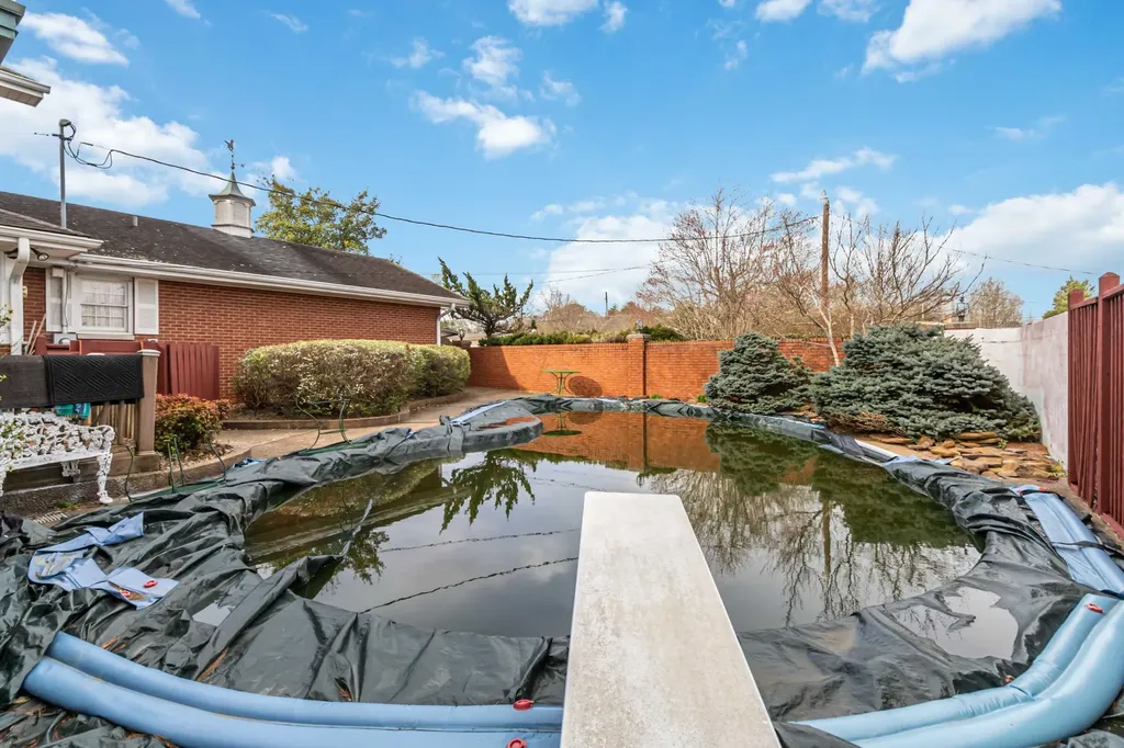 808 W Holly Lane Corbin KY 40701