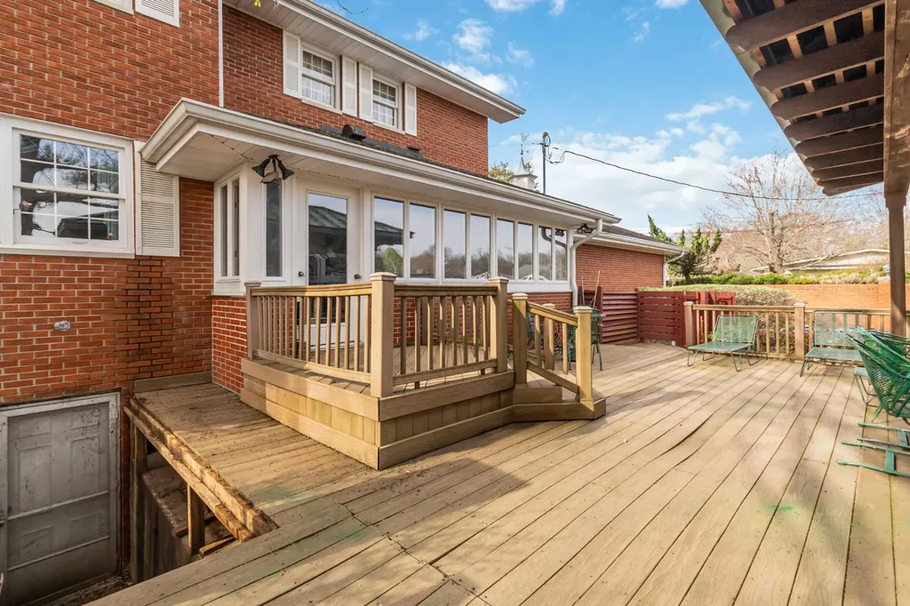 808 W Holly Lane Corbin KY 40701