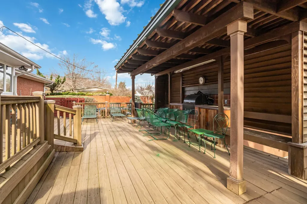 808 W Holly Lane Corbin KY 40701