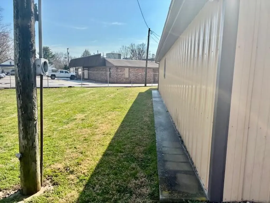 984 Ridgeway Avenue Falmouth KY 41040