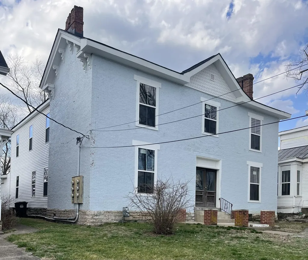 411 High Street Paris KY 40361