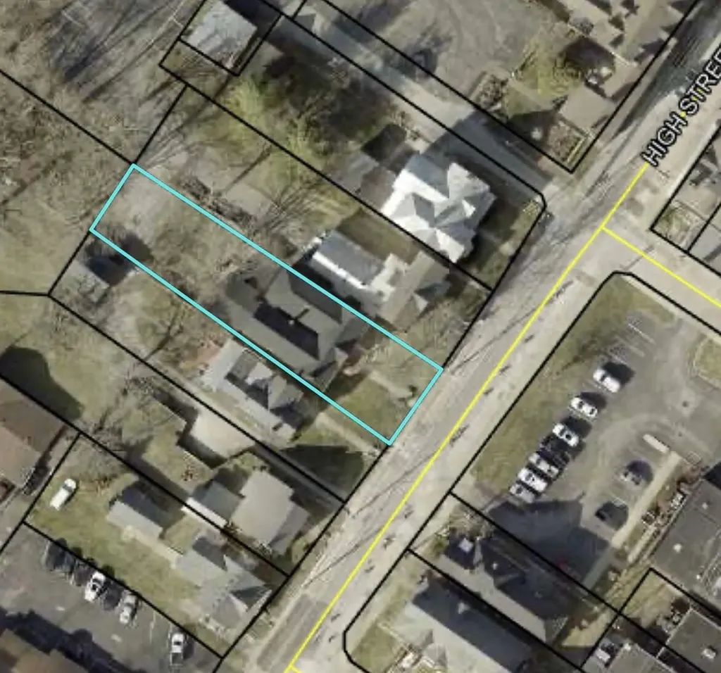 411 High Street Paris KY 40361