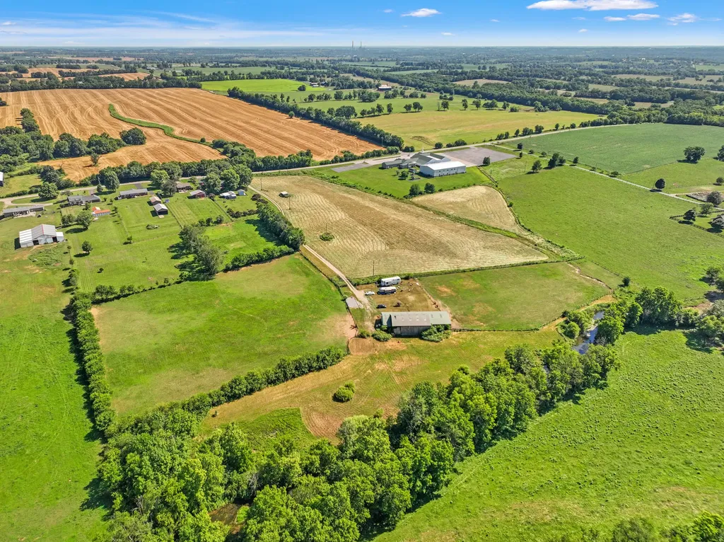 1180 Faulkner Lane Danville KY 40422