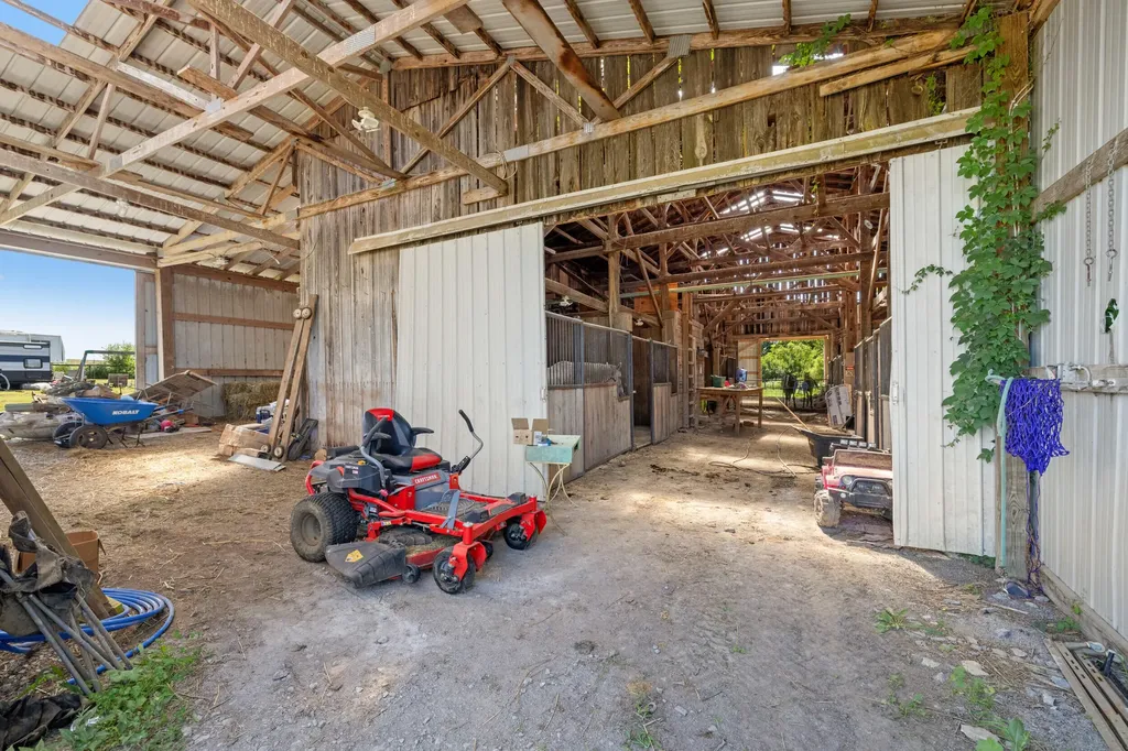 1180 Faulkner Lane Danville KY 40422