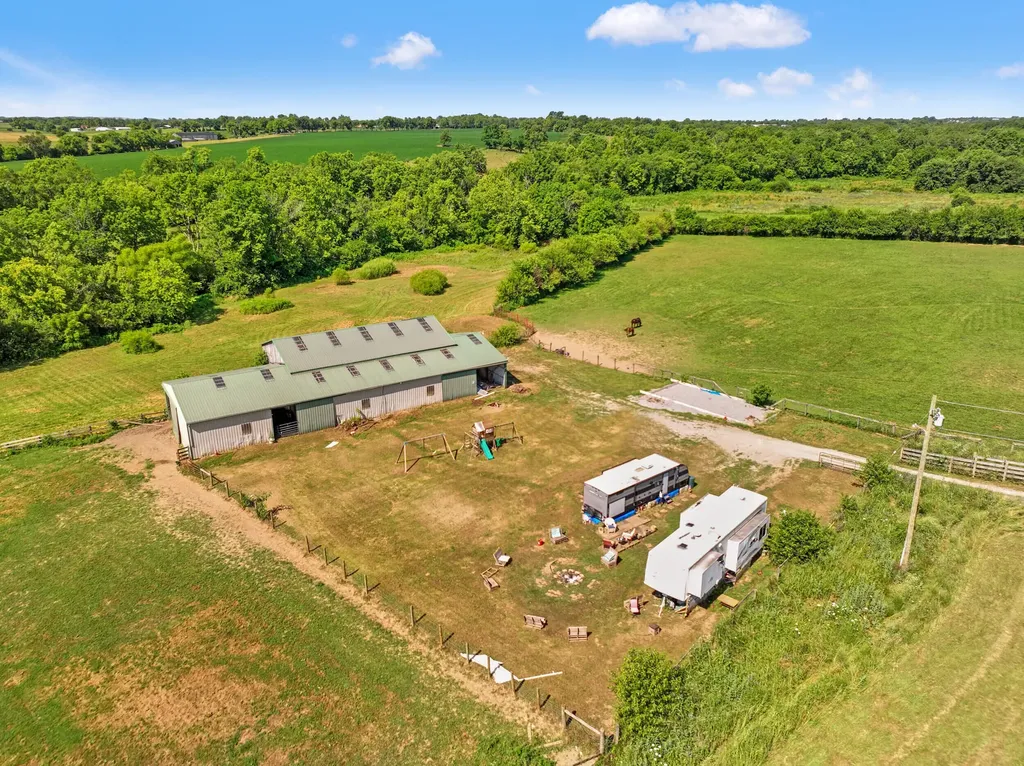 1180 Faulkner Lane Danville KY 40422