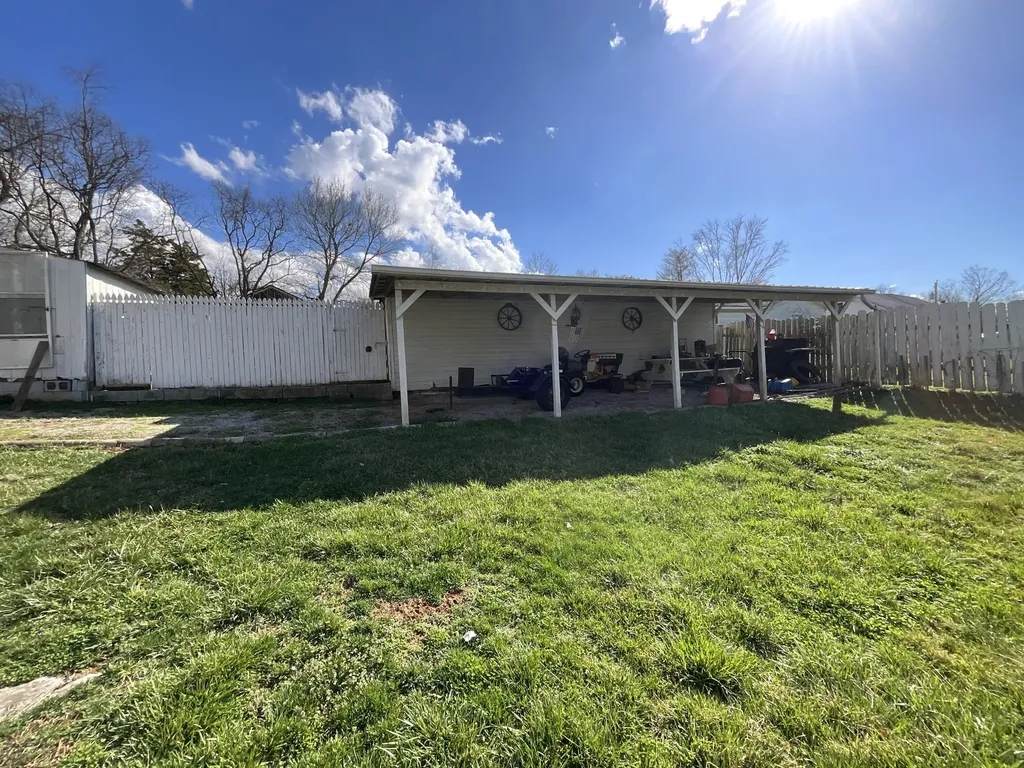 1500 Cornett Street Somerset KY 42501