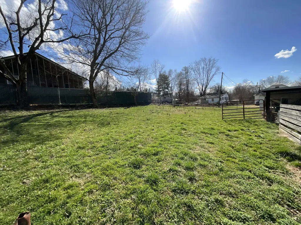 1500 Cornett Street Somerset KY 42501