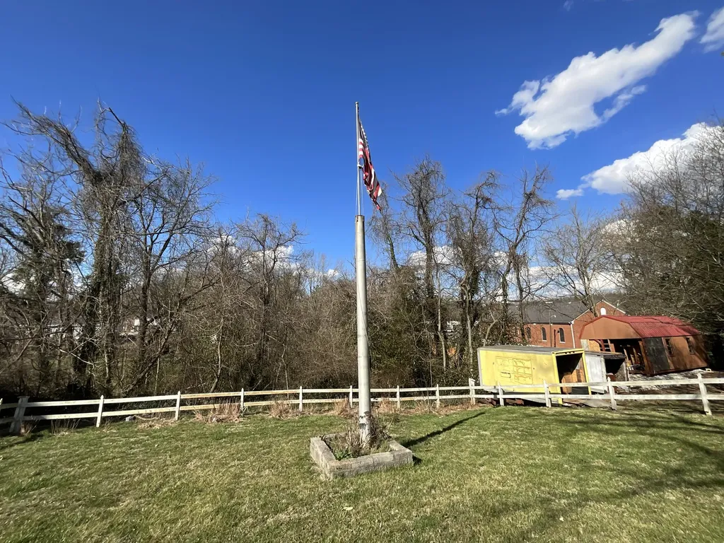 1500 Cornett Street Somerset KY 42501