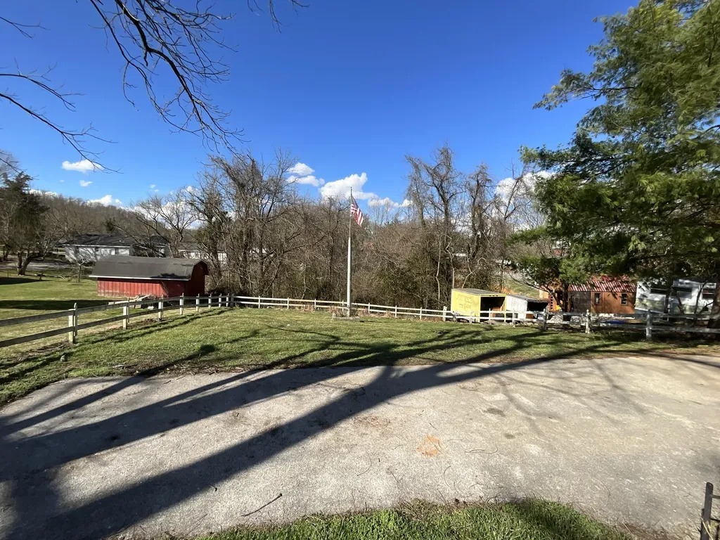 1500 Cornett Street Somerset KY 42501