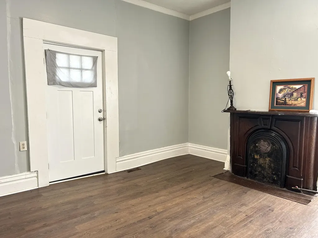 130 E Broadway Street Winchester KY 40391
