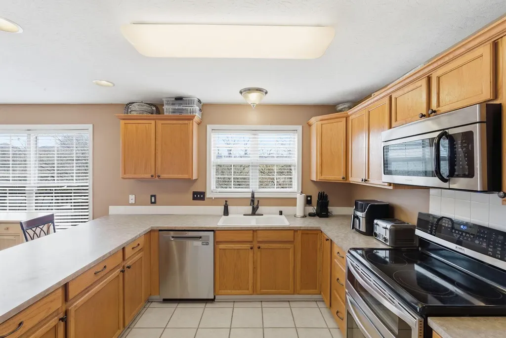 944 Fieldstone Way Richmond KY 40475