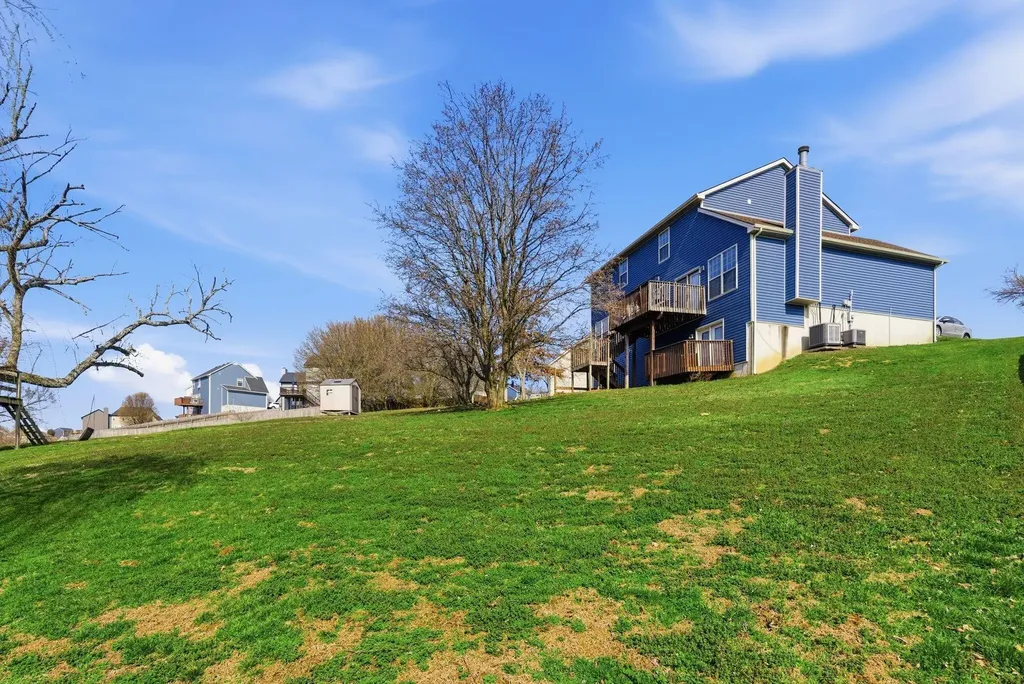 944 Fieldstone Way Richmond KY 40475