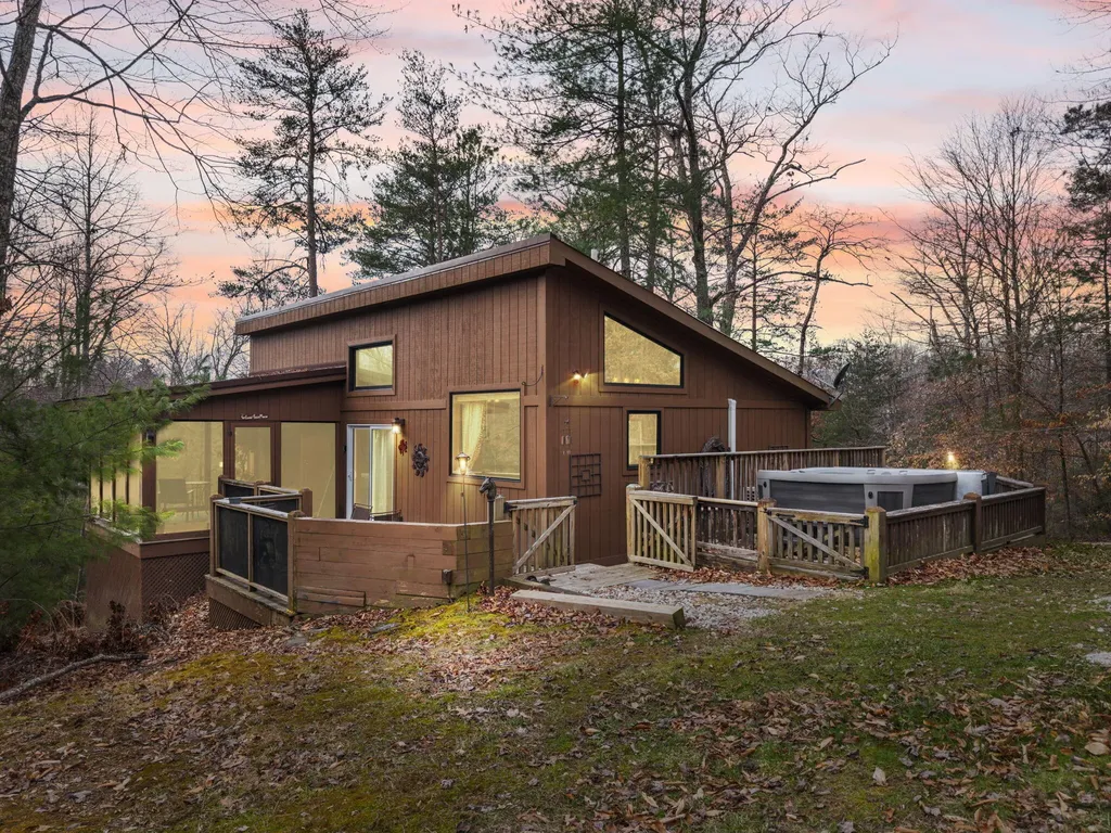 193 Suzanna Arch Drive Campton KY 41301
