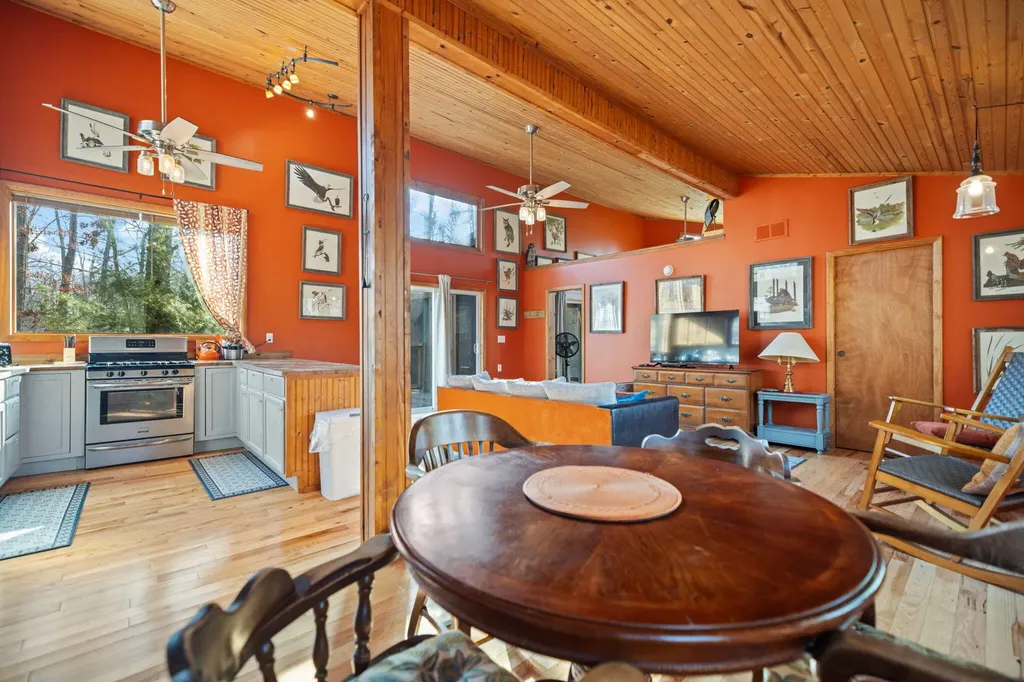 193 Suzanna Arch Drive Campton KY 41301