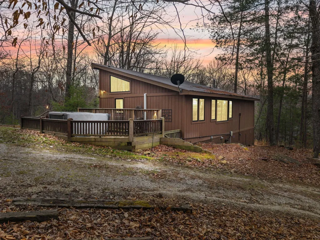 193 Suzanna Arch Drive Campton KY 41301