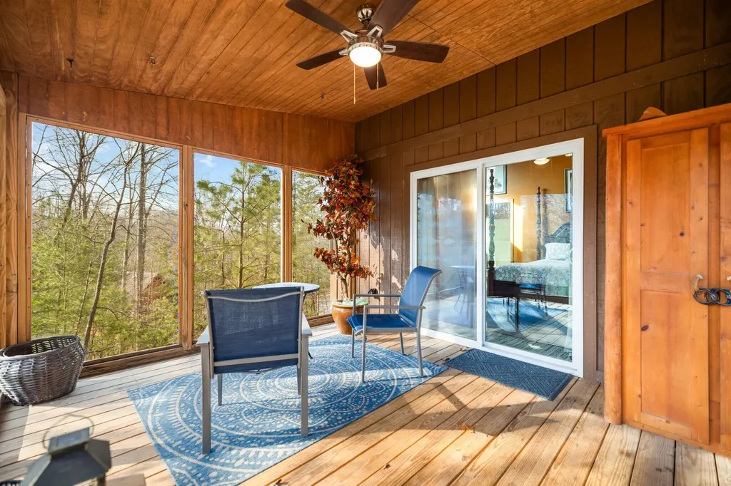 193 Suzanna Arch Drive Campton KY 41301