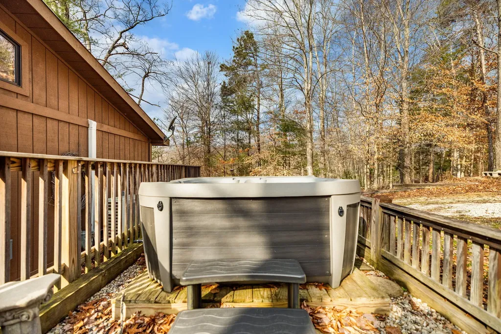 193 Suzanna Arch Drive Campton KY 41301