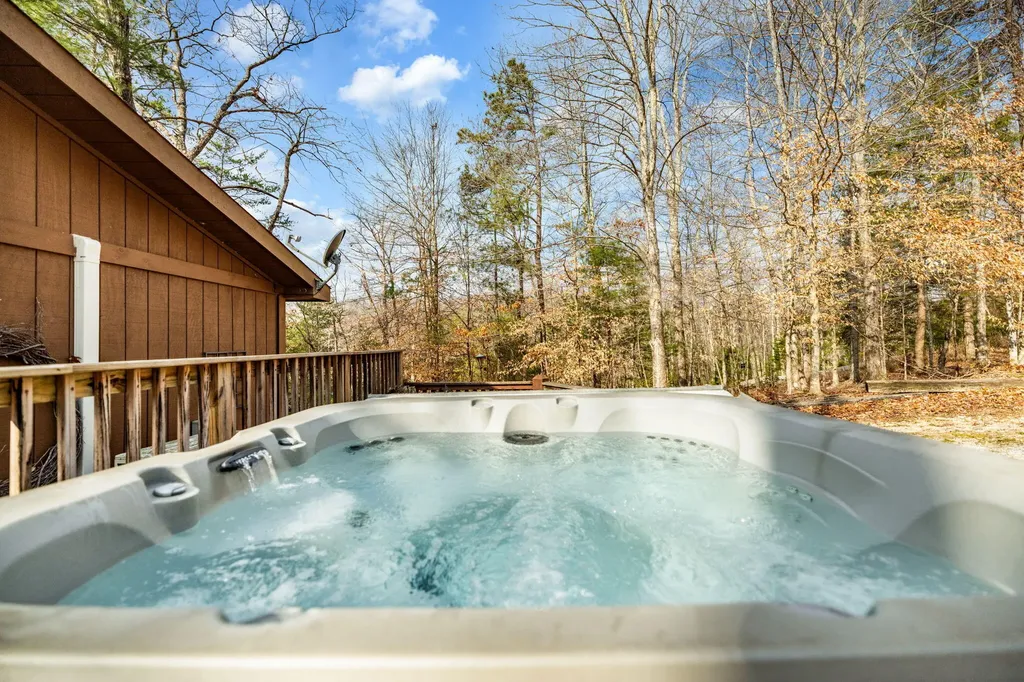 193 Suzanna Arch Drive Campton KY 41301