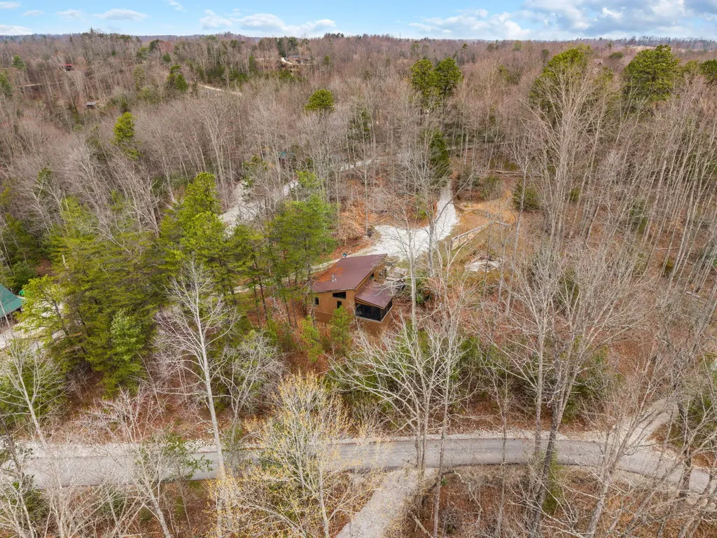 193 Suzanna Arch Drive Campton KY 41301