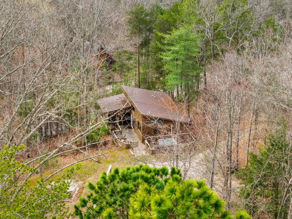 193 Suzanna Arch Drive Campton KY 41301