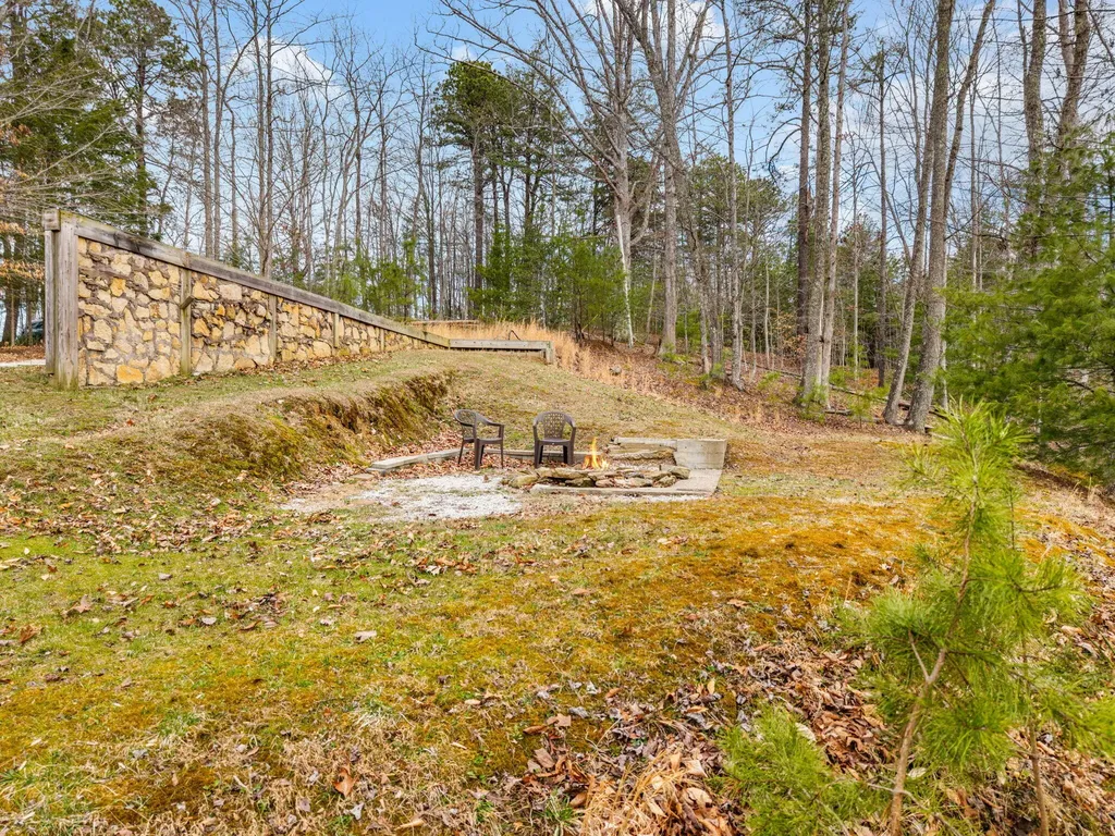 193 Suzanna Arch Drive Campton KY 41301