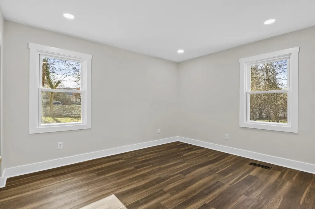 202 Paul Sawyier Drive Frankfort KY 40601