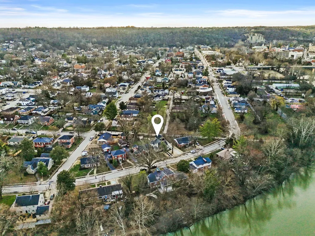 202 Paul Sawyier Drive Frankfort KY 40601