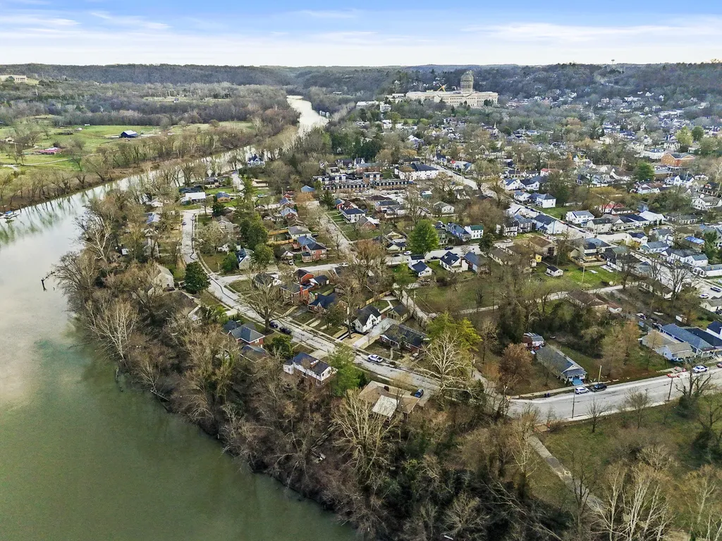 202 Paul Sawyier Drive Frankfort KY 40601