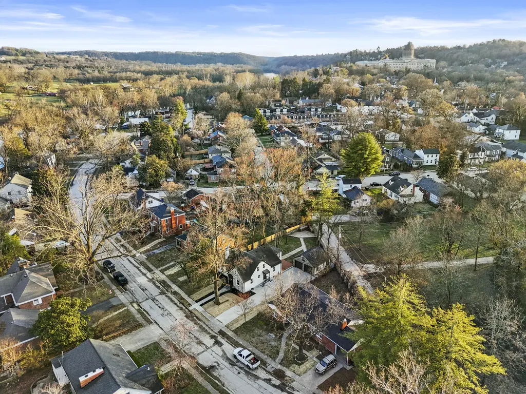 202 Paul Sawyier Drive Frankfort KY 40601