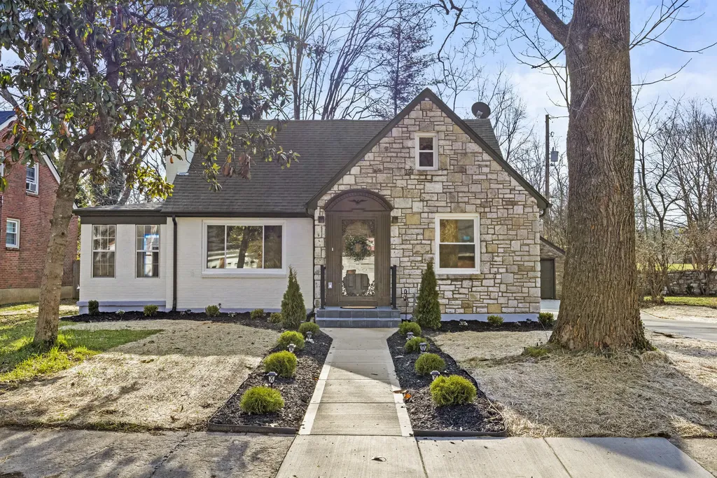 202 Paul Sawyier Drive Frankfort KY 40601