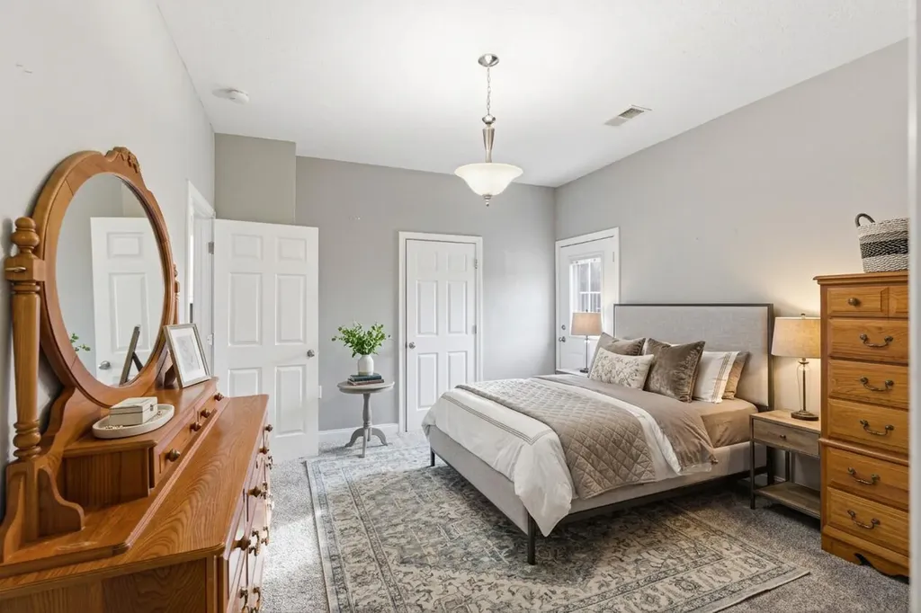 1209 Hansborough Road Cecillia KY 42724