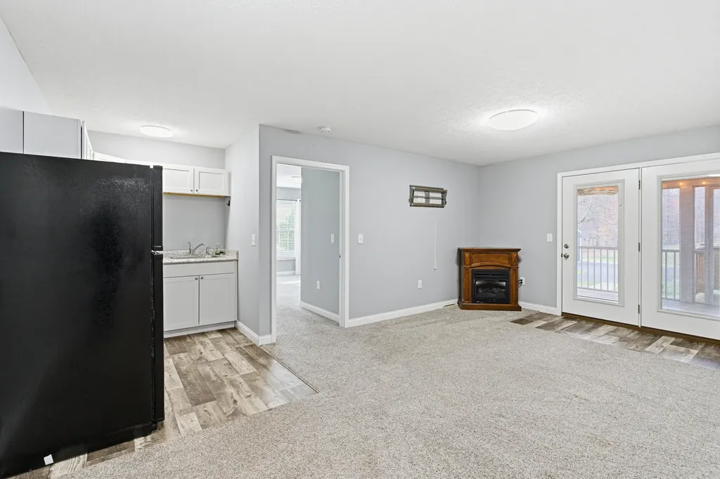 1209 Hansborough Road Cecillia KY 42724