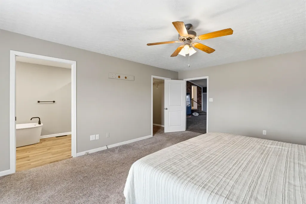 1209 Hansborough Road Cecillia KY 42724