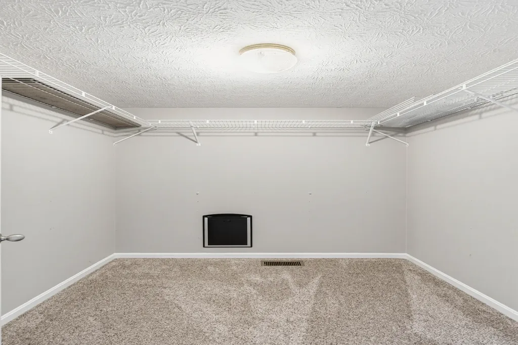 1209 Hansborough Road Cecillia KY 42724