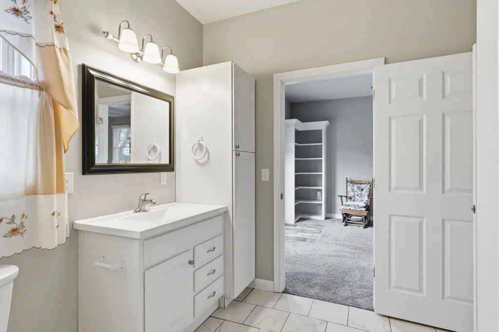 1209 Hansborough Road Cecillia KY 42724