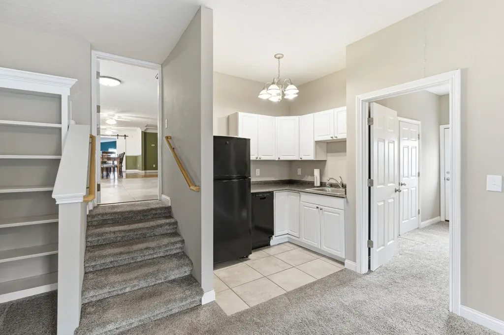 1209 Hansborough Road Cecillia KY 42724