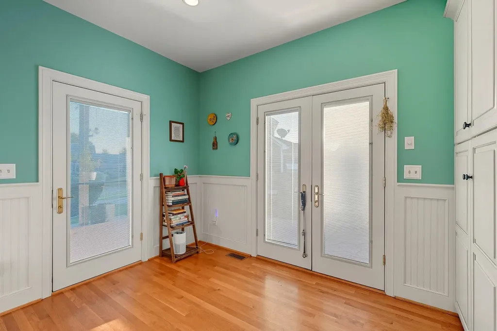 8606 Binnacle Court Louisville KY 40220