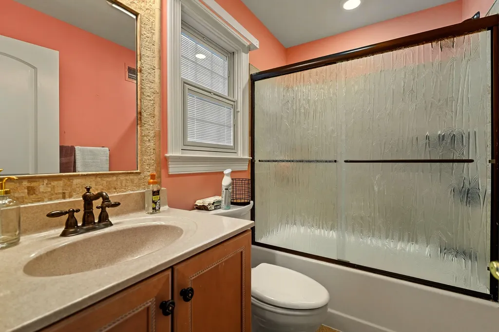 8606 Binnacle Court Louisville KY 40220