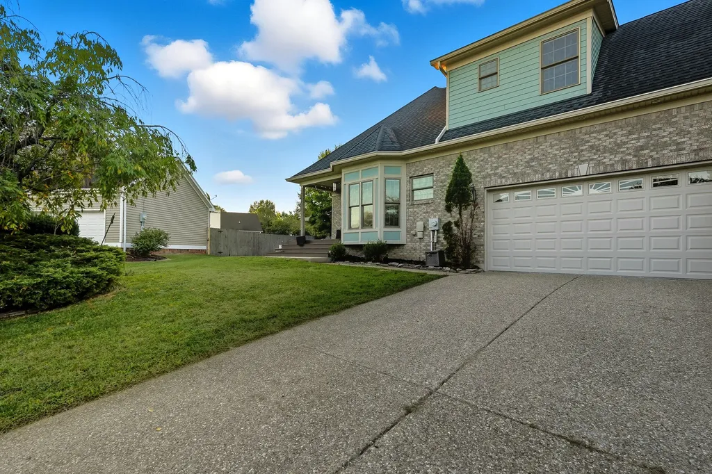 8606 Binnacle Court Louisville KY 40220
