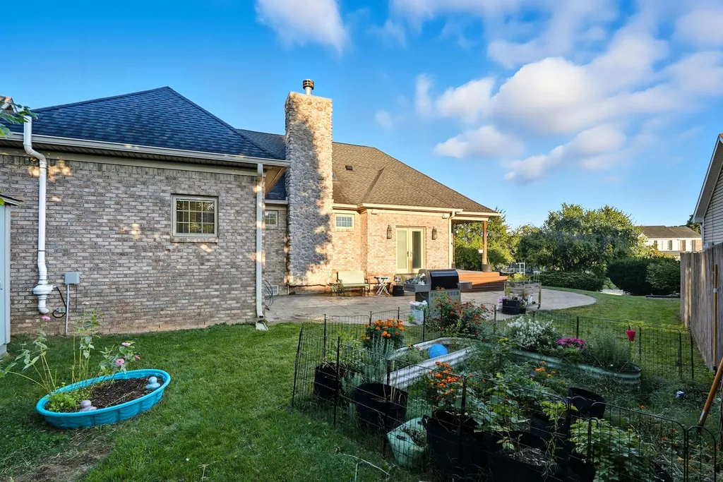 8606 Binnacle Court Louisville KY 40220