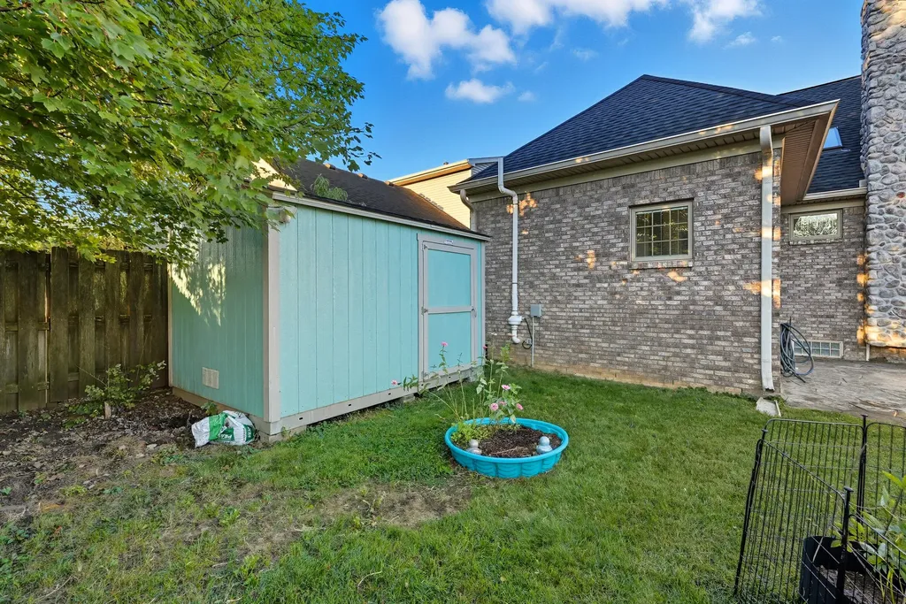 8606 Binnacle Court Louisville KY 40220