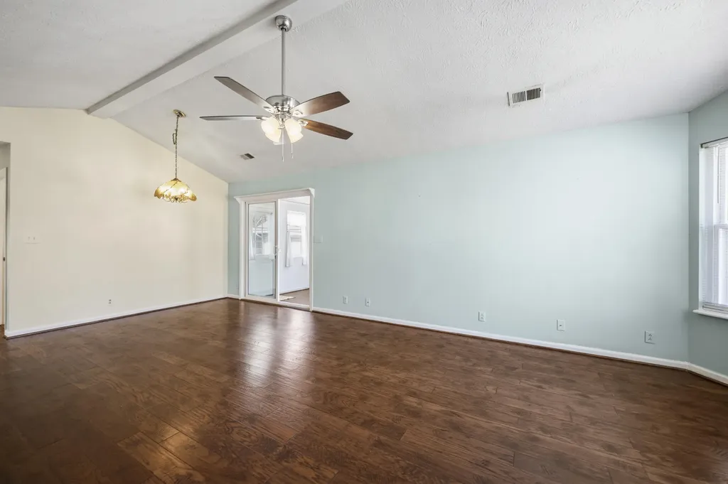121 Plantation Drive Lawrenceburg KY 40342