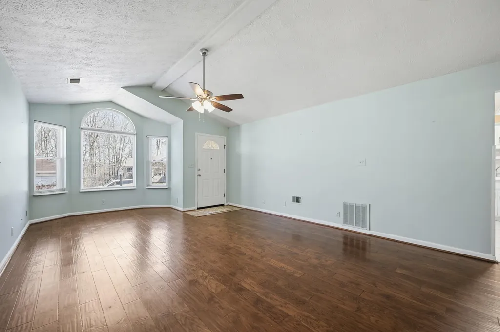 121 Plantation Drive Lawrenceburg KY 40342