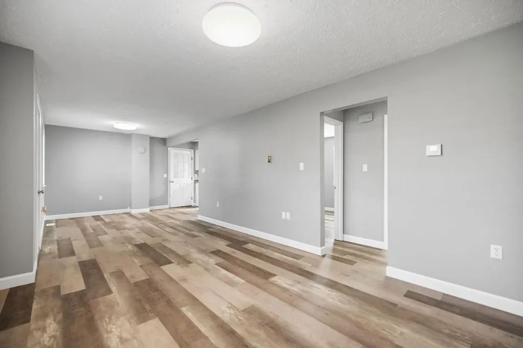 2048 Us-127 Russell Springs KY 42642
